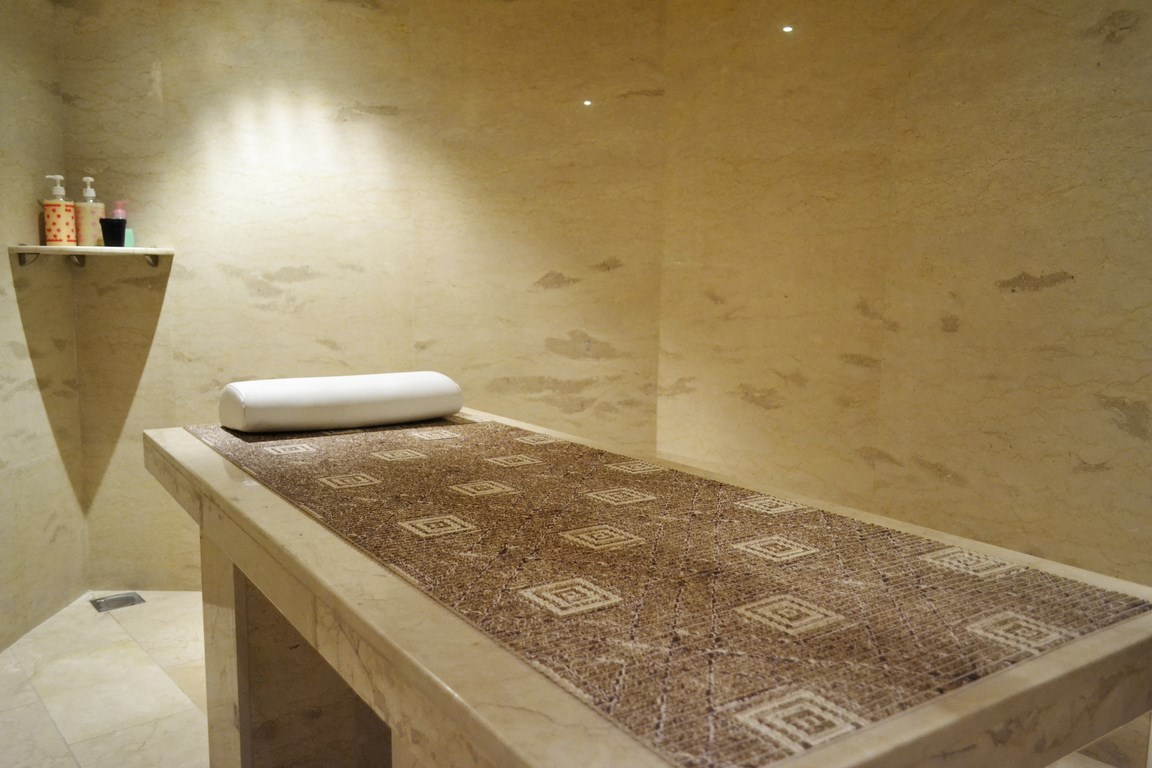 40 discountMoroccan Bath massage coral Spa bahrain