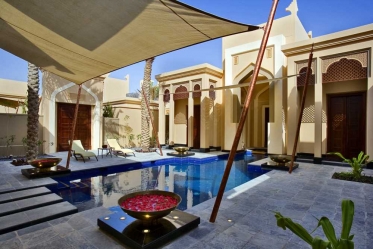 14233831301409391599al_areen_desert_pool_villa_bahrain.jpg